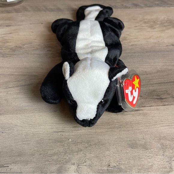 Ty Other - TY Beanie Baby Stinky The Skunk Beanbag Toy February 13, 1995 Birthday